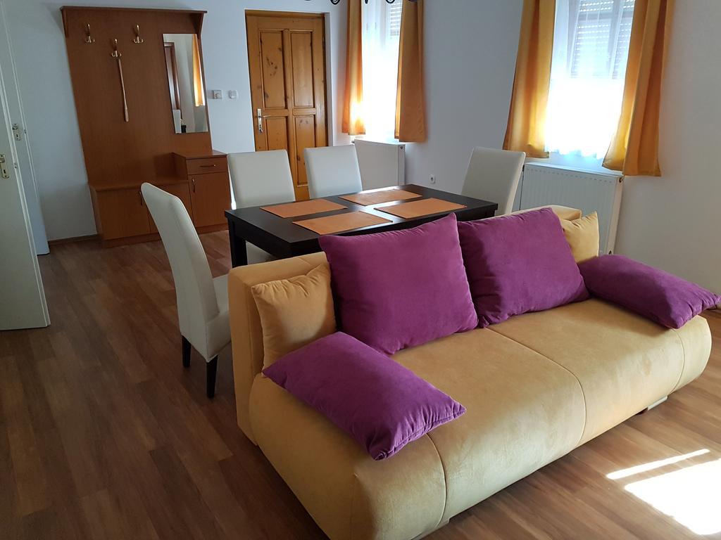 Apartman Kaszás Central Mosonmagyaróvár Exterior foto