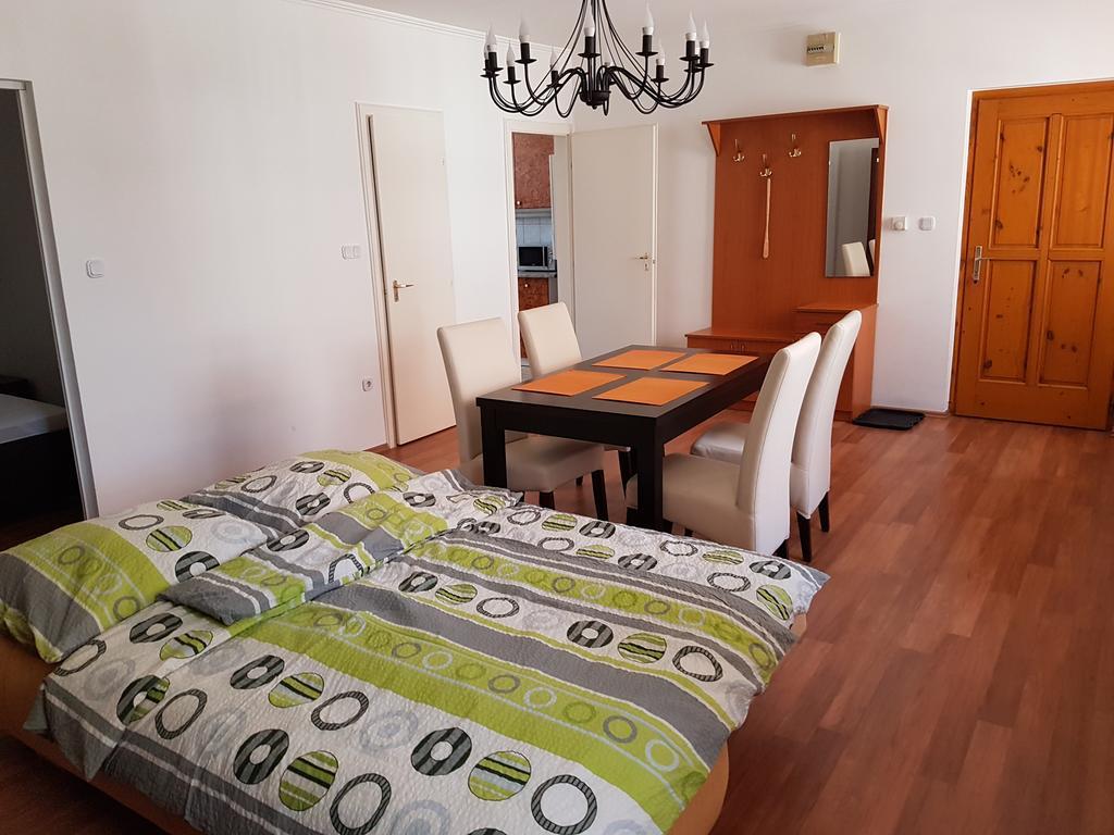 Apartman Kaszás Central Mosonmagyaróvár Exterior foto
